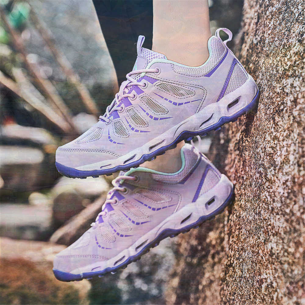 Sumer Round Tip Silver Sneaker - Tech Accessories To Gift ulasan dan harga